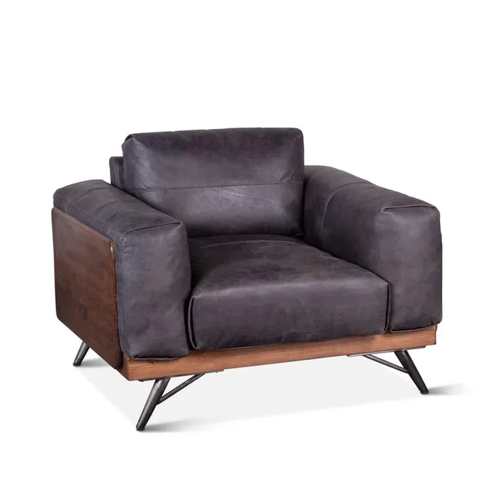 World Interiors – Chiavari Armchair in Antique Ebony Leather – ZWCHIMIDAC